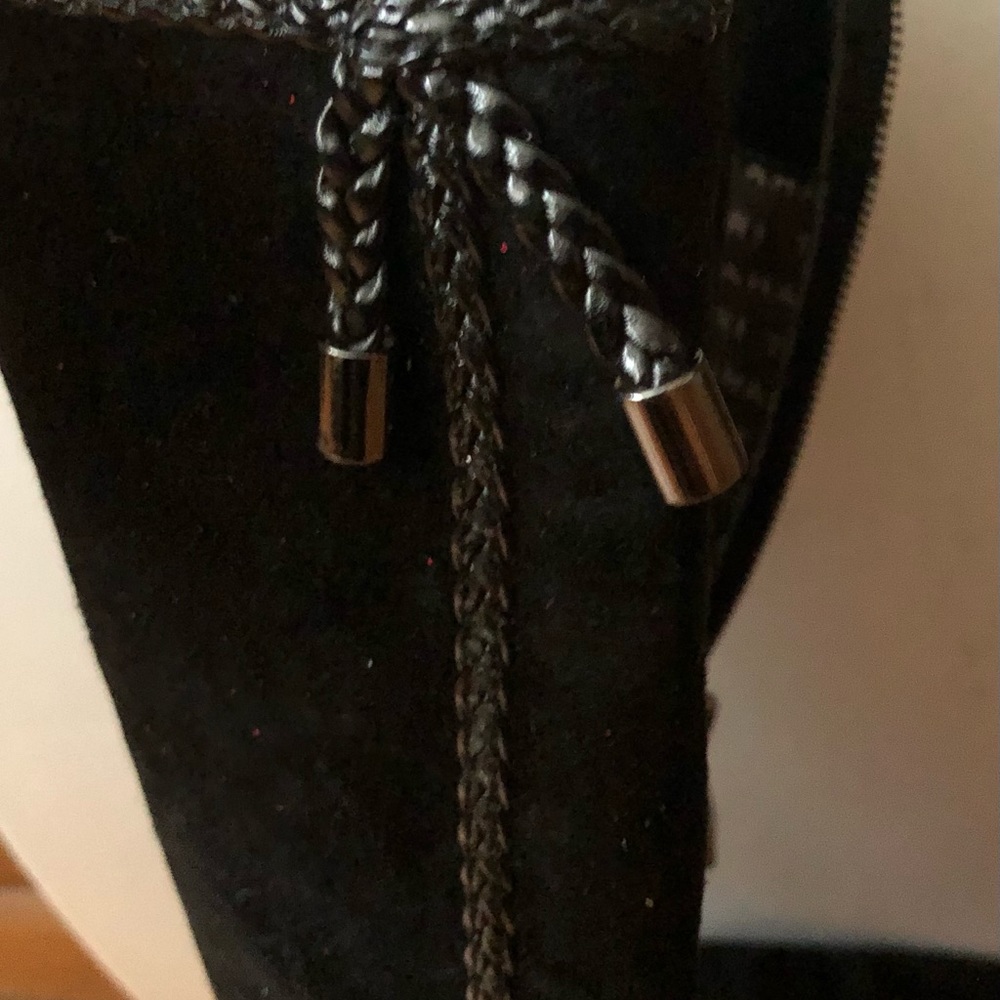 Tahari TA-Cable boots